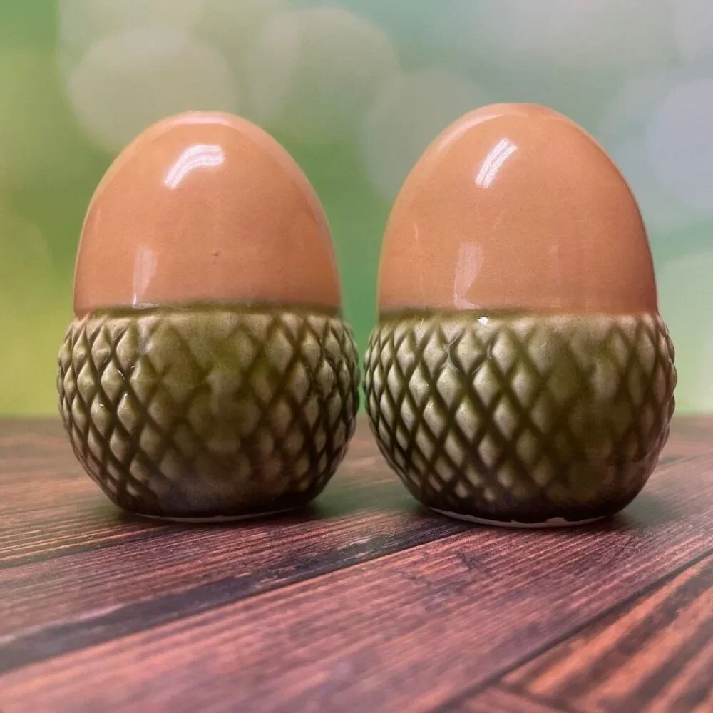Vintage 1950s Acorn Salt & Pepper Shakers